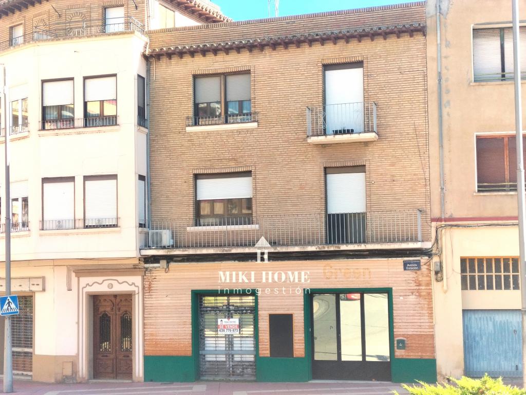 Piso en avda. Estación de Barbastro 1