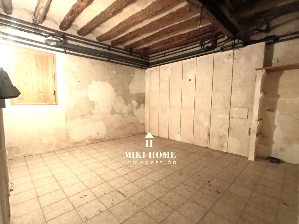 Piso en avda Estación de Barbastro 27