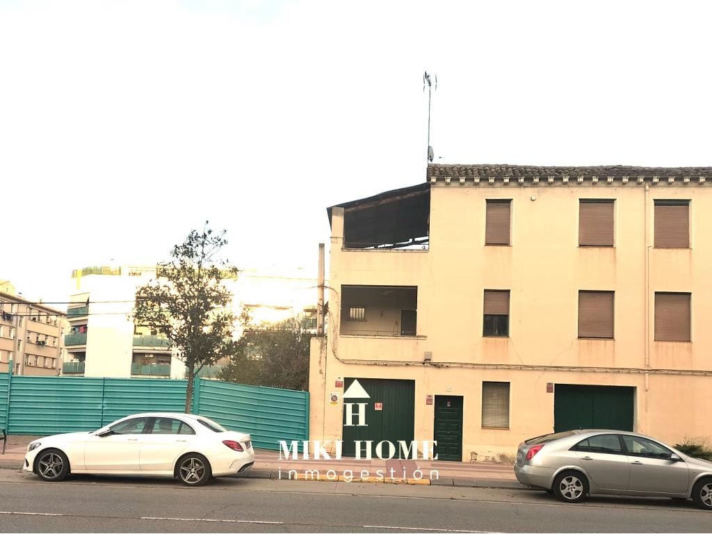 Piso en avda Estación de Barbastro 1