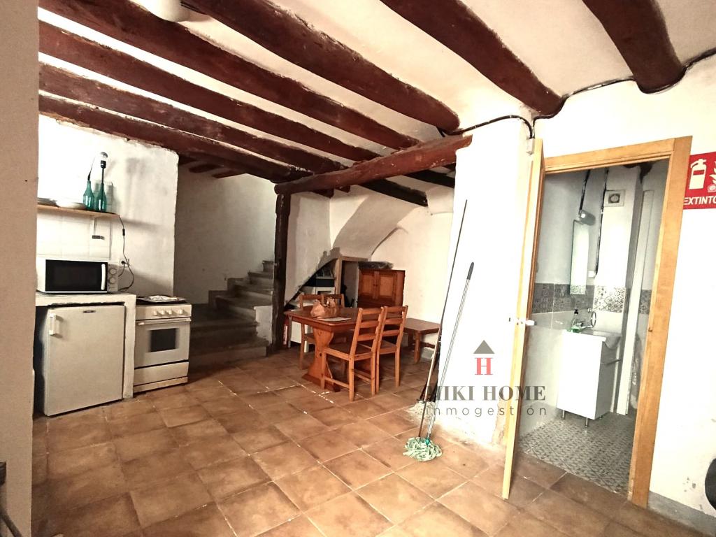 Piso en Calle SANTA ANA Nº3 de Torres del Obispo 3