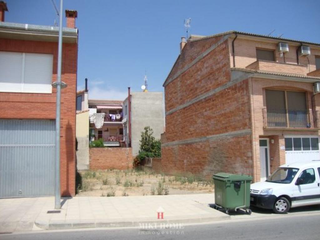 Piso en Calle Benito Coll de Binéfar 0